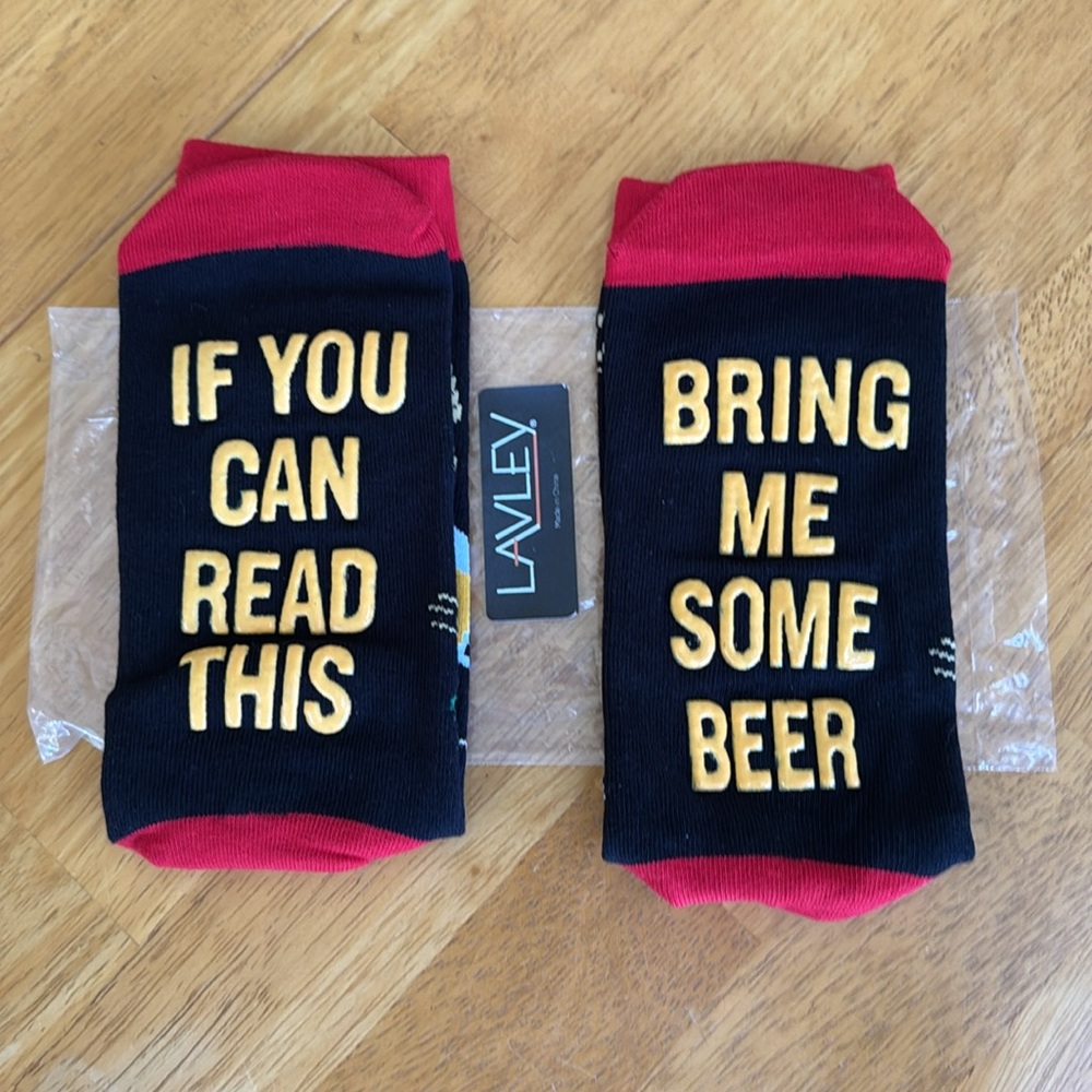 🎁NWT New Funny Beer Socks If You Can Read This Bring Me Some Beer